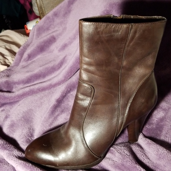 Boots - Picture 2 of 3